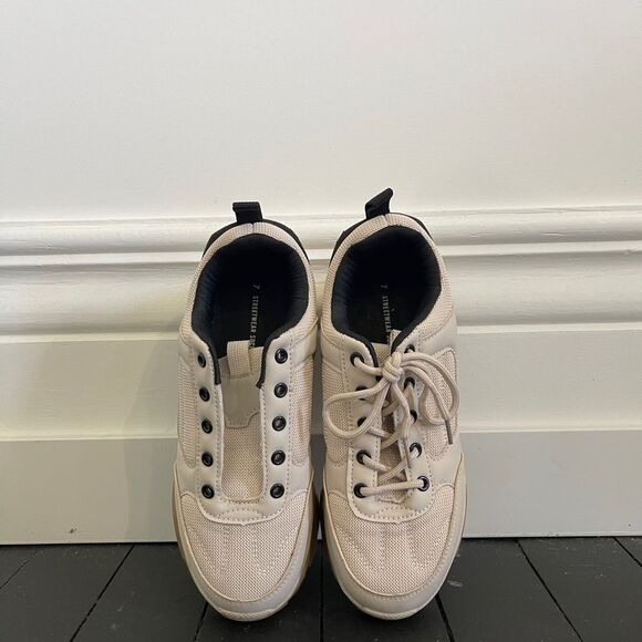 Sneakers - Picture 3 of 3